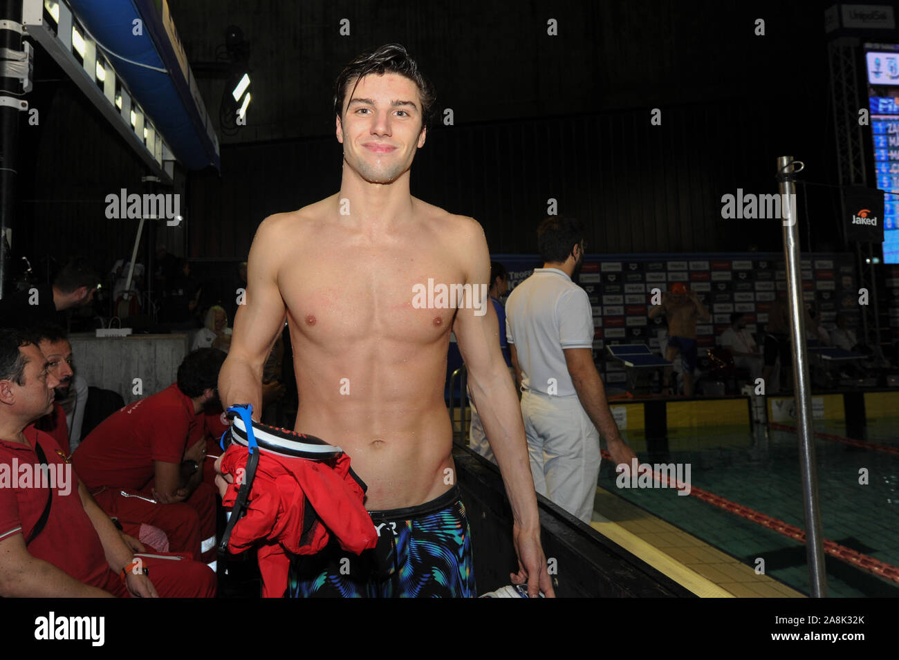 X˜lorenzo mora ,amici nuoto vvf modena) vincitore 100 m dorso maschi durante Nicola Sapio trofeo di nuoto 2019, Genova, Italia, 09 Nov 2019, nuoto Swim Foto Stock