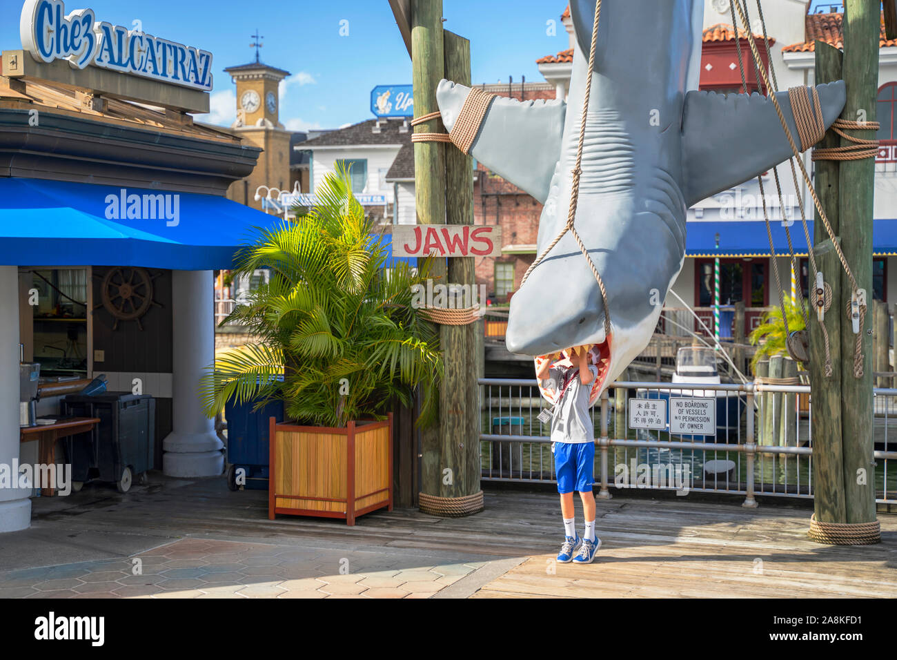 Chez Alcatraz, informali, a piedi fino Bar, Fisherman's Wharf e ganasce attrazione, Universal Studios, Orlando, Florida, Stati Uniti d'America Foto Stock