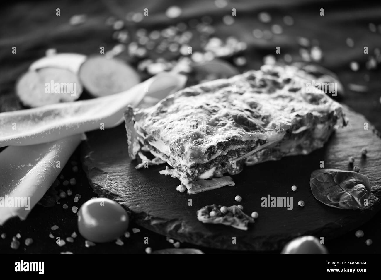 deliziose lasagne fatte in casa - con ingredienti freschi dopo una tradizionale ricevuta italiana Foto Stock