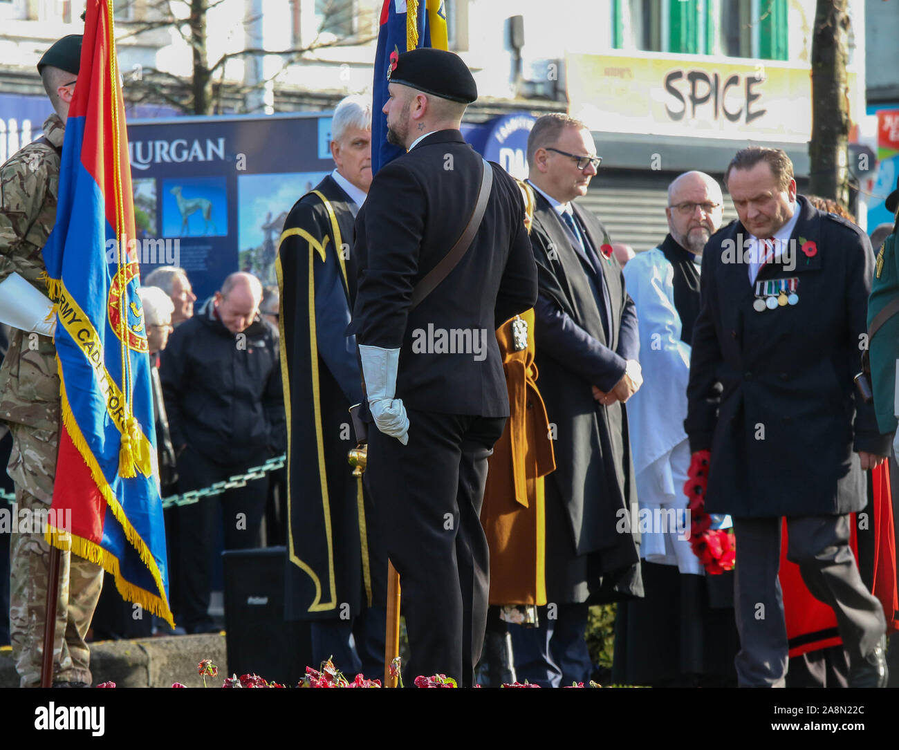 Lurgan, nella contea di Armagh, Irlanda del Nord, Regno Unito. 10 Nov 2019. Ricordo domenica presso la War Memorial in Lurgan. Credito: CAZIMB/Alamy Live News. Foto Stock