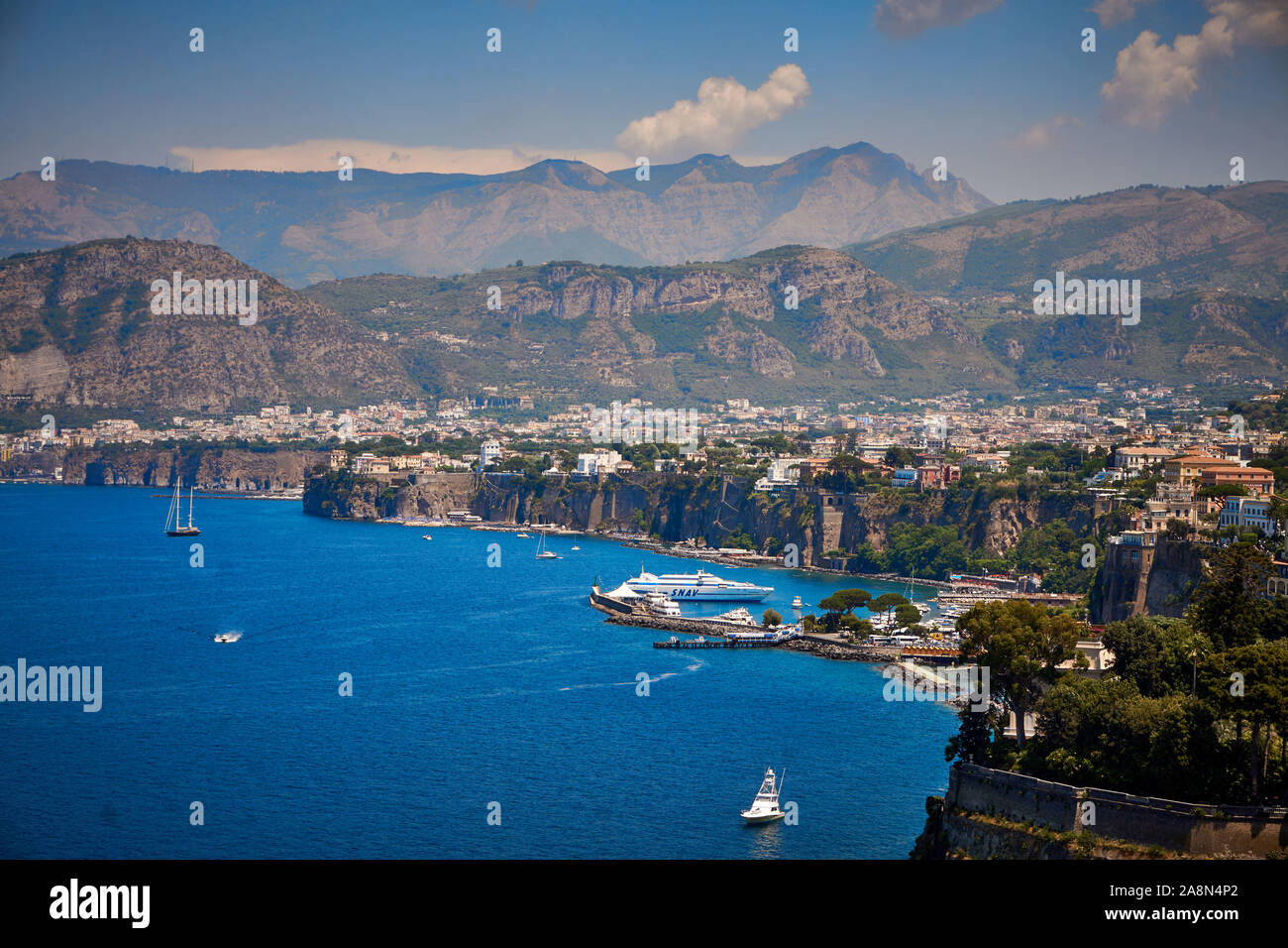 Le scogliere di Sorrento Italia Foto Stock