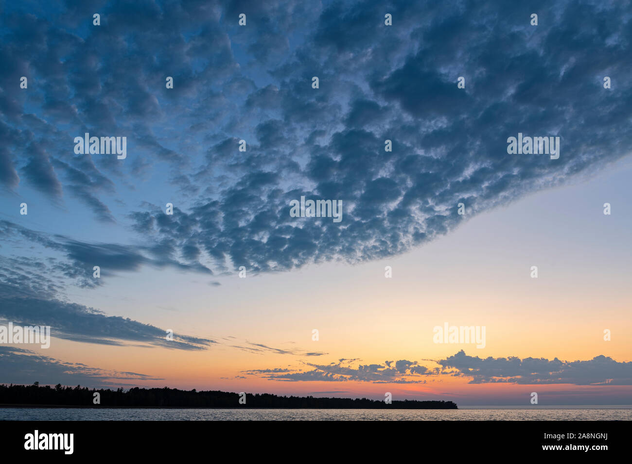 Tramonto sul punto di cava, Lago Superior, Bayfield County, caduta, WI, Stati Uniti d'America, di Dominique Braud/Dembinsky Foto Assoc Foto Stock