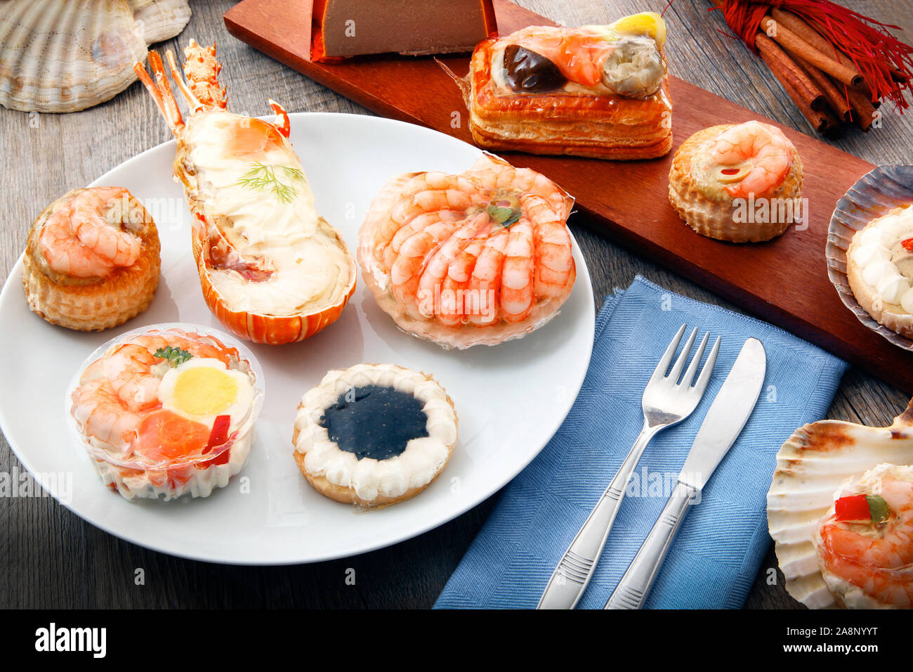 Una deliziosa specialità fresche di molluschi e crostacei Foto Stock