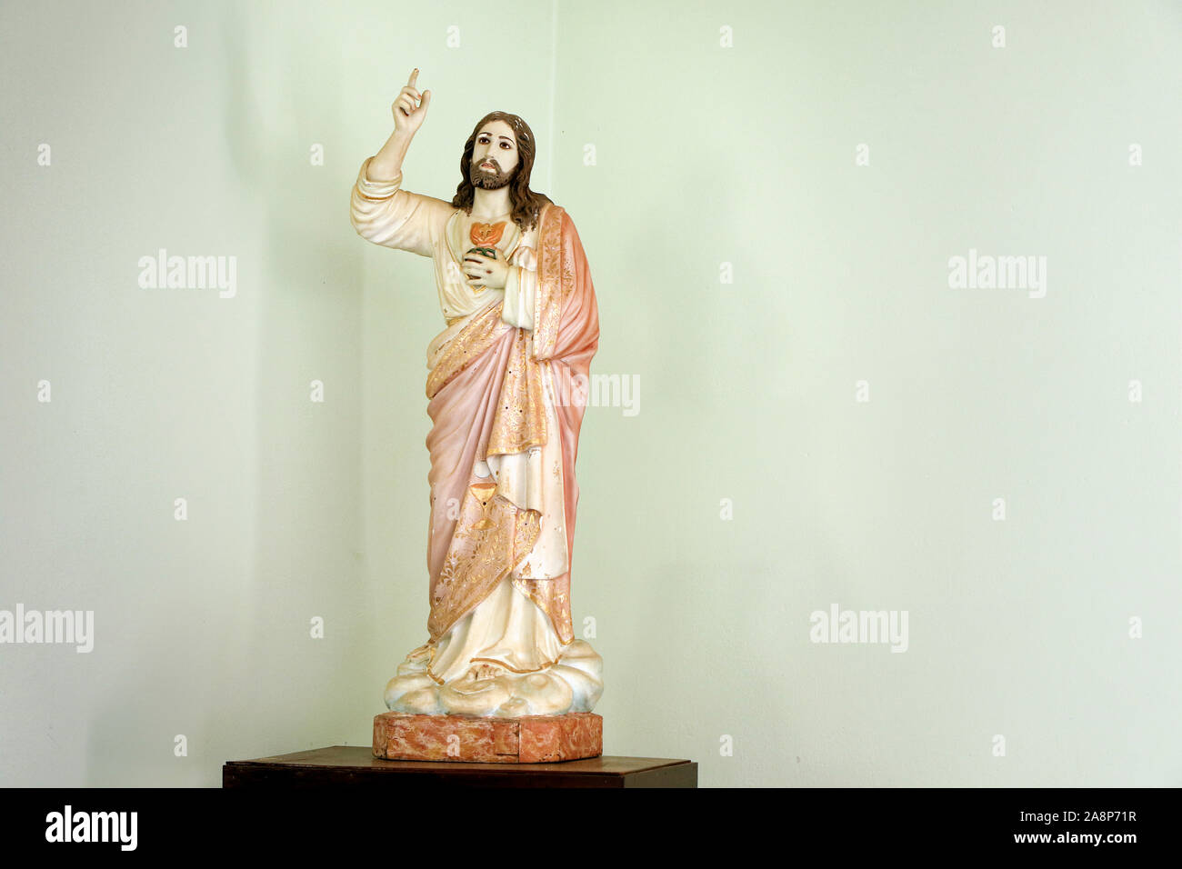Statua raffigurante il Sacro Cuore di Gesù Cristo - simbolo di Cattolica Foto Stock