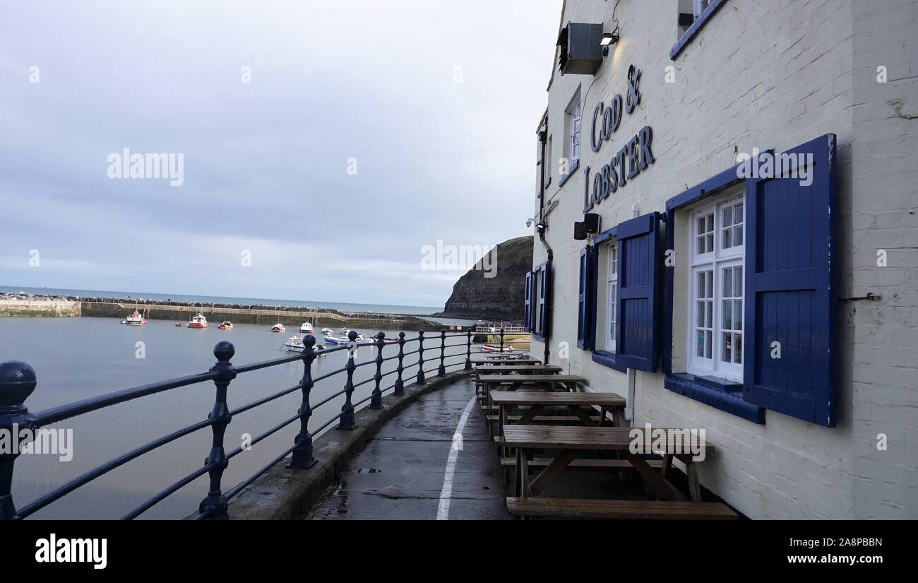 Il merluzzo bianco e astice Pub, Staithes, North Yorkshire, Regno Unito Foto Stock