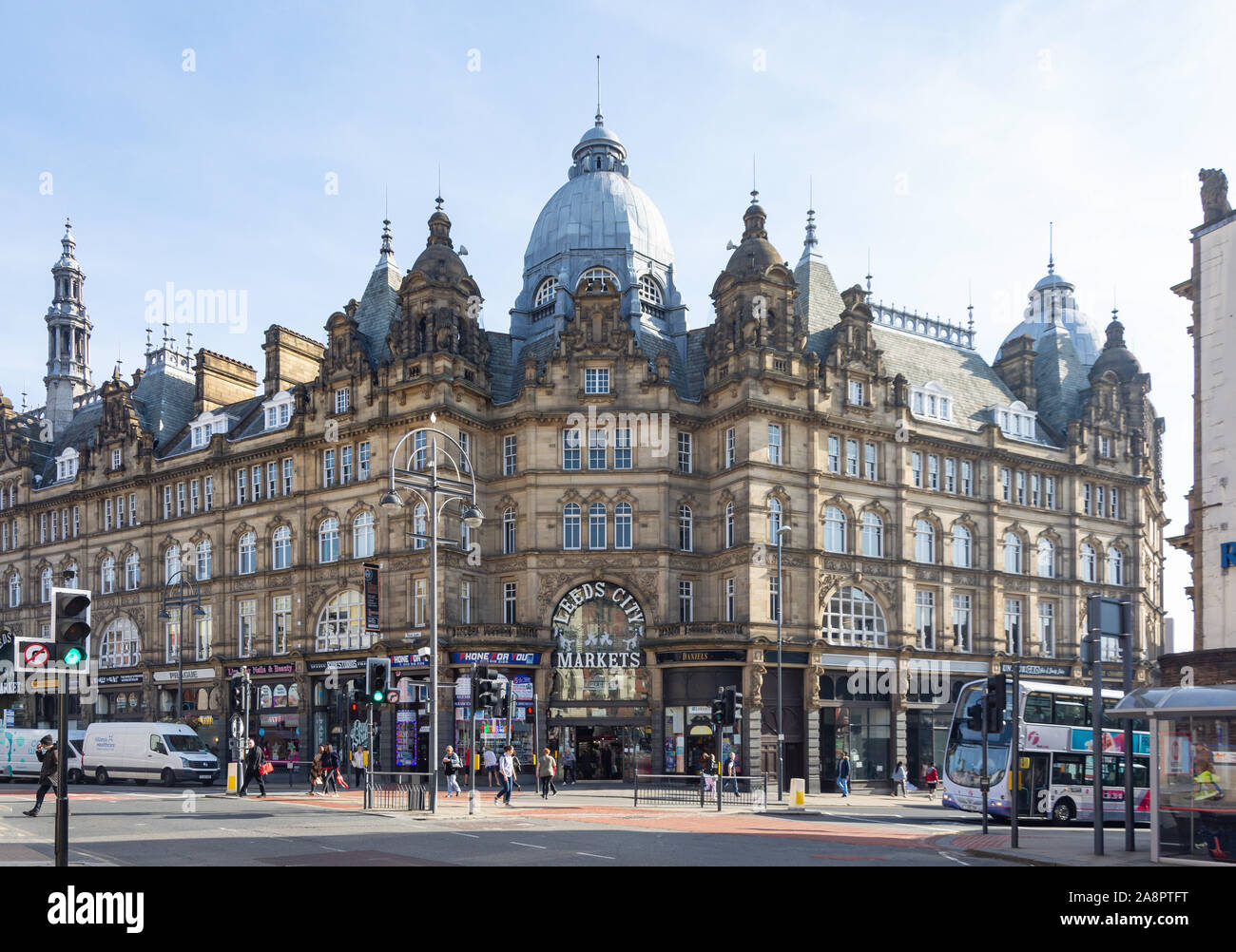 Ingresso a Leeds Kirkgate Market, Kirkgate, Leeds, West Yorkshire, Inghilterra, Regno Unito Foto Stock