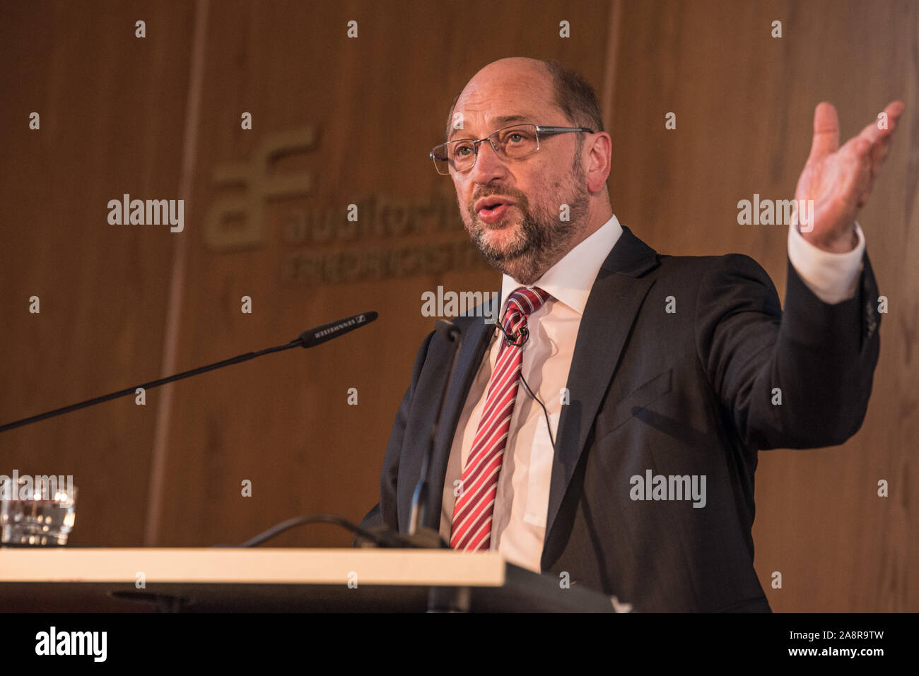 Martin Schulz parlando nel 2017 durante la campagna per diventare cancelliere della Germania. Foto Stock