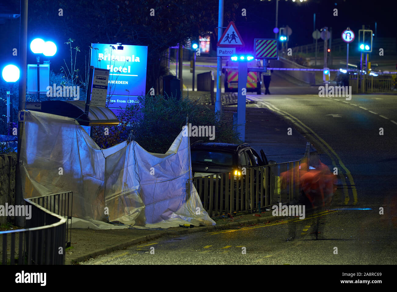 Aberdeen, Scozia, Regno Unito. Il 9 novembre 2019. Un96 Inverurie Road, Portsmouth, Aberdeen. Uomo arrestato e caricato - fatale del traffico stradale collisione: Inverurie Road, vicino al suo incrocio con Gilbert Road, Portsmouth, Polizia di Aberdeen Scotland confermare che un 29 anno vecchio è stato arrestato e accusato in connessione con la fatale del traffico su strada la collisione avvenuta circa 7,55 pm sabato 9 novembre 2019 sulla strada a Inverurie, vicino al suo incrocio con Gilbert Road, Portsmouth, Aberdeen. È lui ad apparire a Aberdeen Sheriff Court Lunedì 11 Novembre 2019 - Il Credit: JASPERIMAGE/Alamy Live News Foto Stock