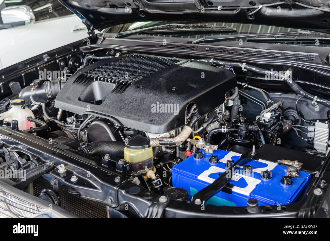 Chiudere un particolare motore di automobili. Foto Stock