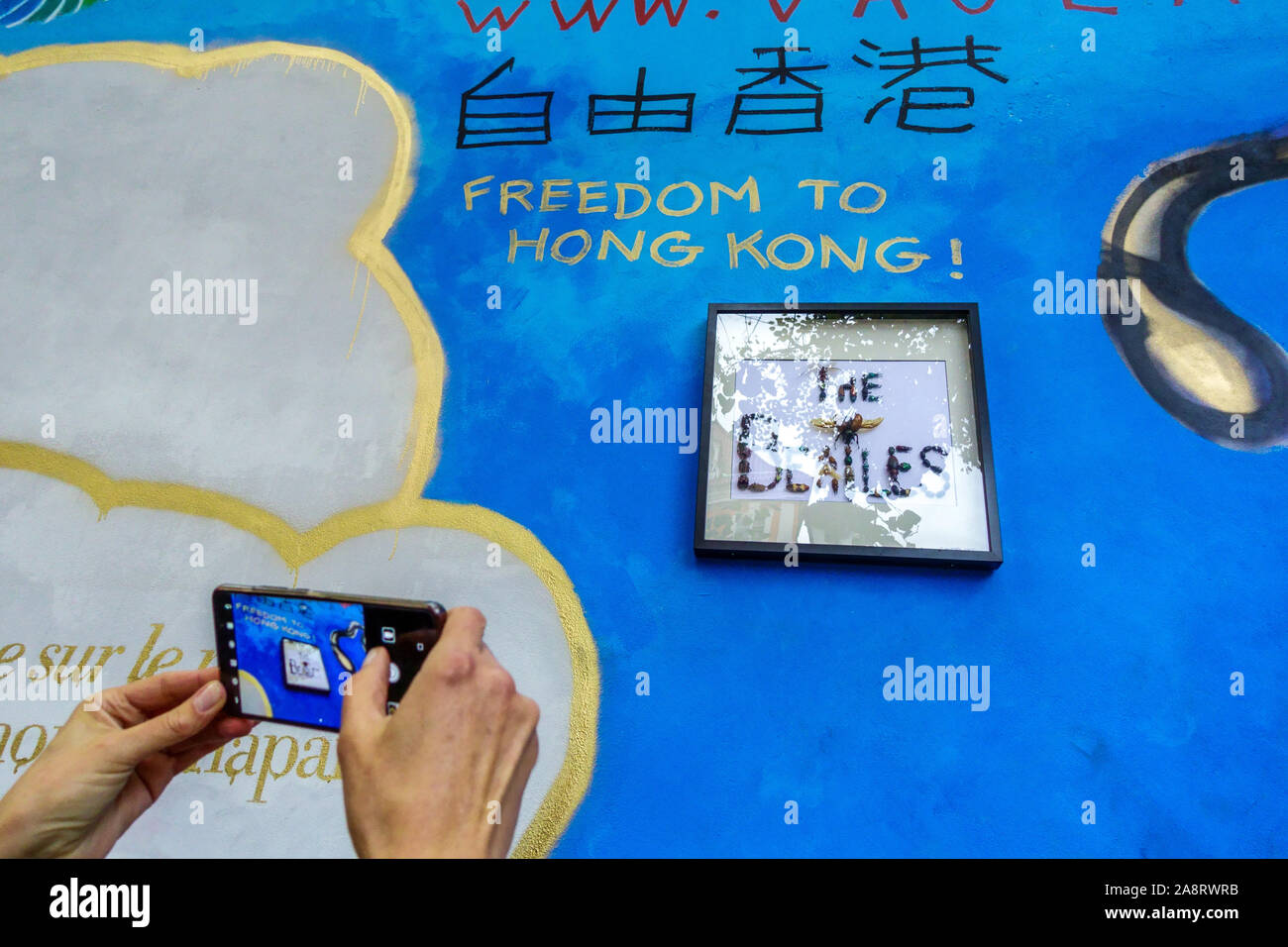 Libertà di Hong Kong , messaggio sulla parete di Lennon Praga Foto Stock