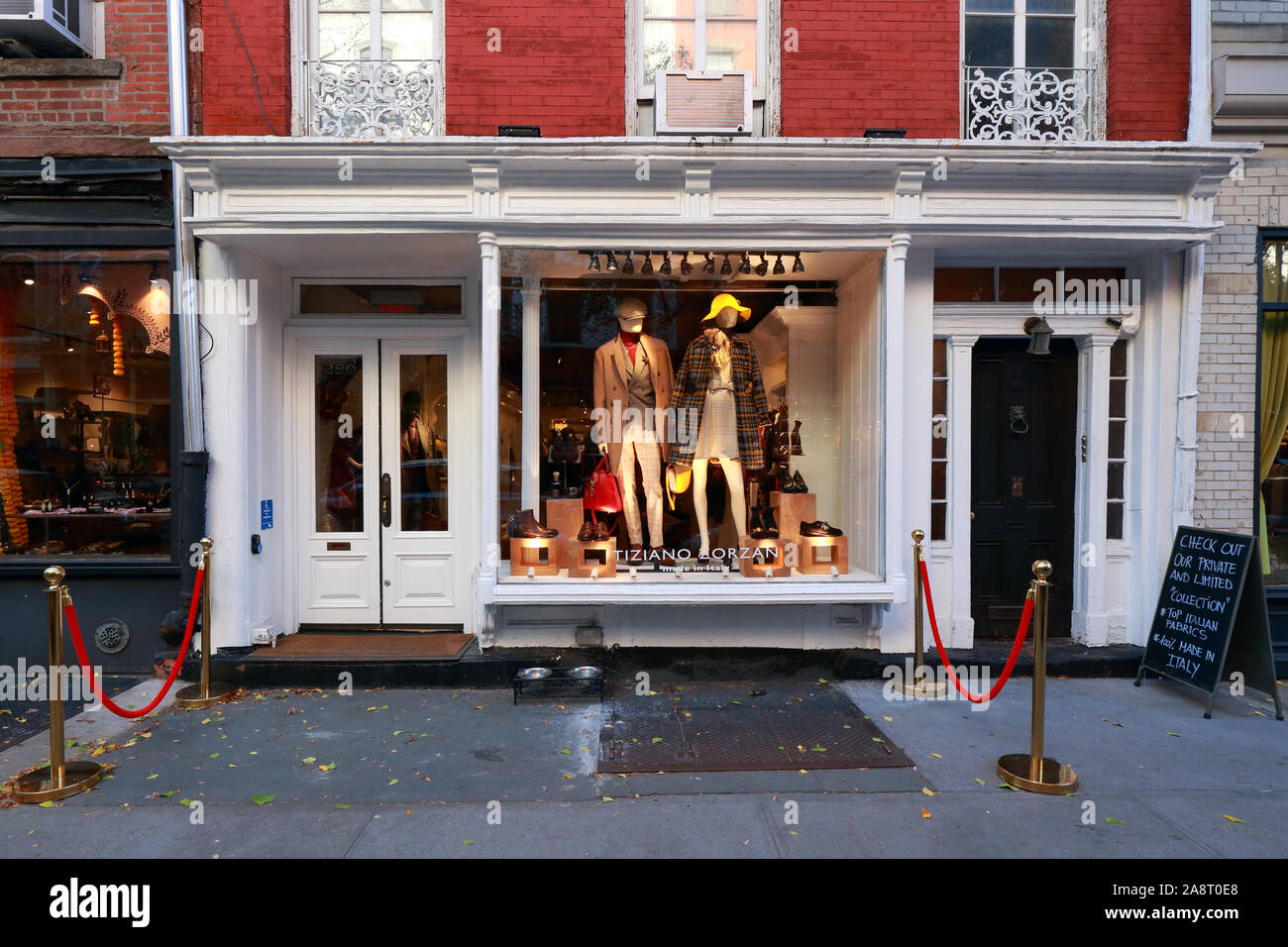 Tiziano Zorzan, 380 Bleecker Street, New York, NY. storefront esterna di una moda, negozio di abbigliamento nel West Village quartiere di Manhattan. Foto Stock