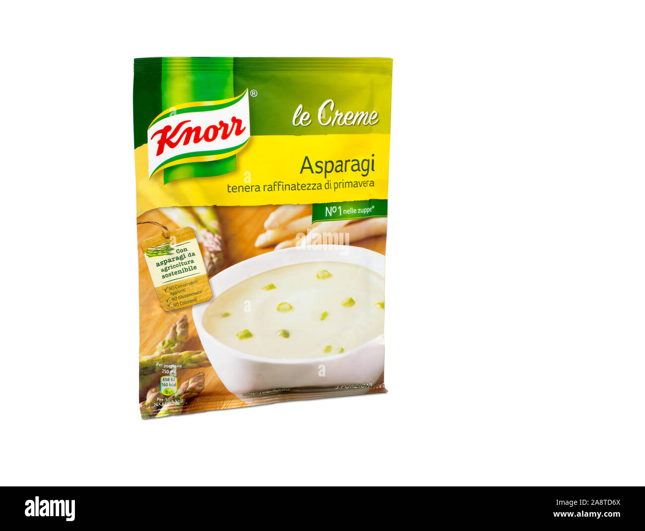 Italia - Novembre 8, 2019: porzione di Knorr preparazione per pelli disidratate crema di asparagi Foto Stock