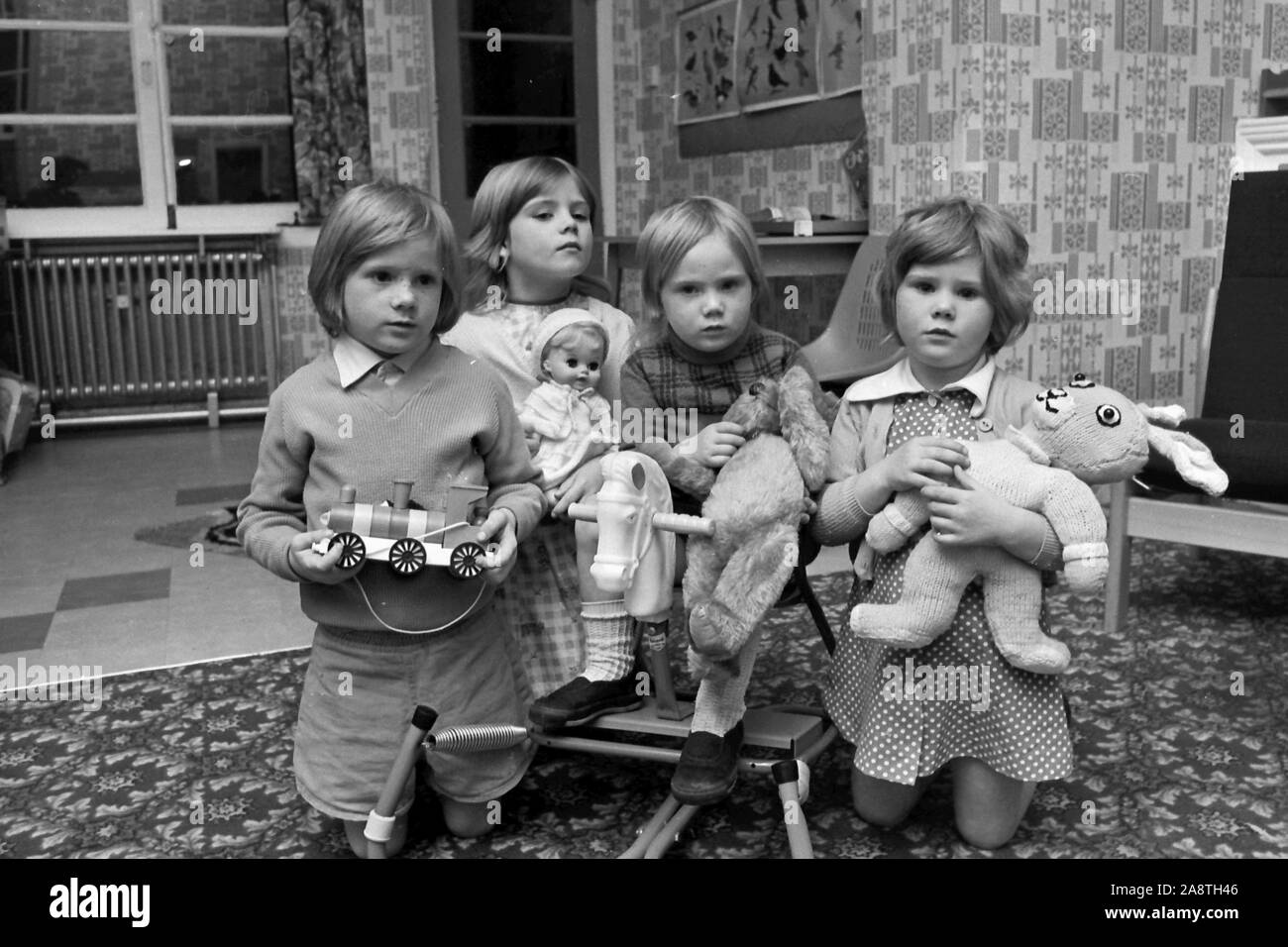 I bambini della vittima di aratro dissodatore di Wilma McCann Foto Stock