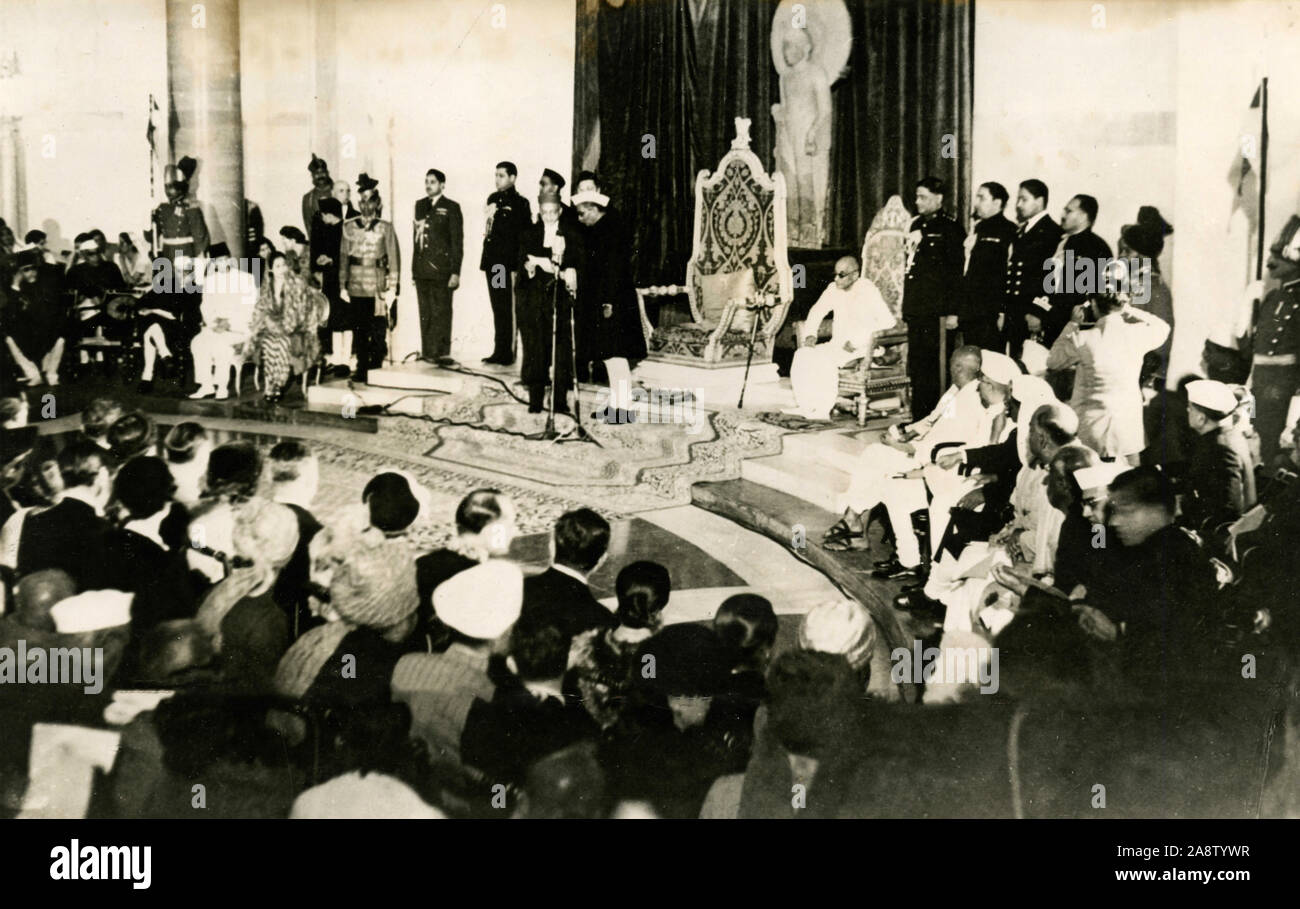 Presidente indiano Rajendra Prasad durante il giuramento, New Delhi, India 1950 Foto Stock