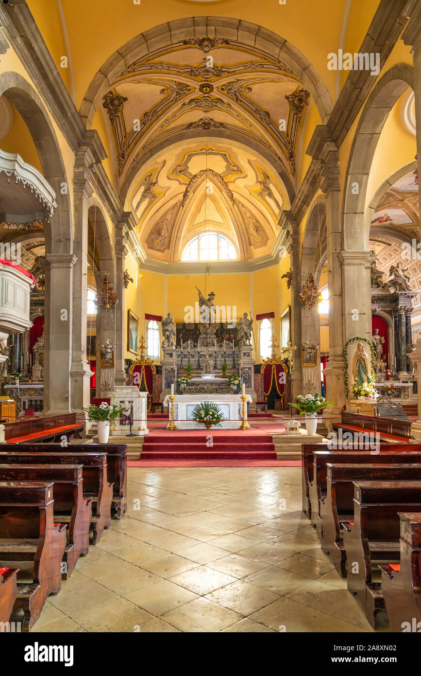 Il Sant'Eufemia chiesa interna a Rovigno, Croazia, Istria. Foto Stock