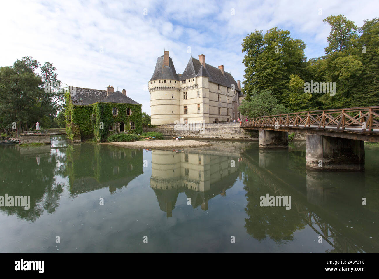 Valle della Loira, Francia - 11 agosto 2016: Il Chateau de l'Islette, Francia. Questo castello rinascimentale è situato nella Valle della Loira, è stato costruito nel 16t Foto Stock