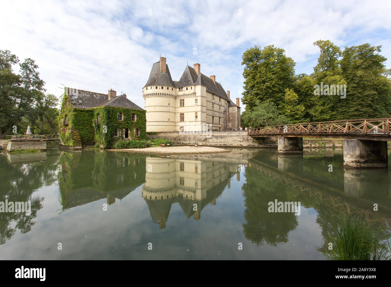 Valle della Loira, Francia - 11 agosto 2016: Il Chateau de l'Islette, Francia. Questo castello rinascimentale è situato nella Valle della Loira, è stato costruito nel 16t Foto Stock