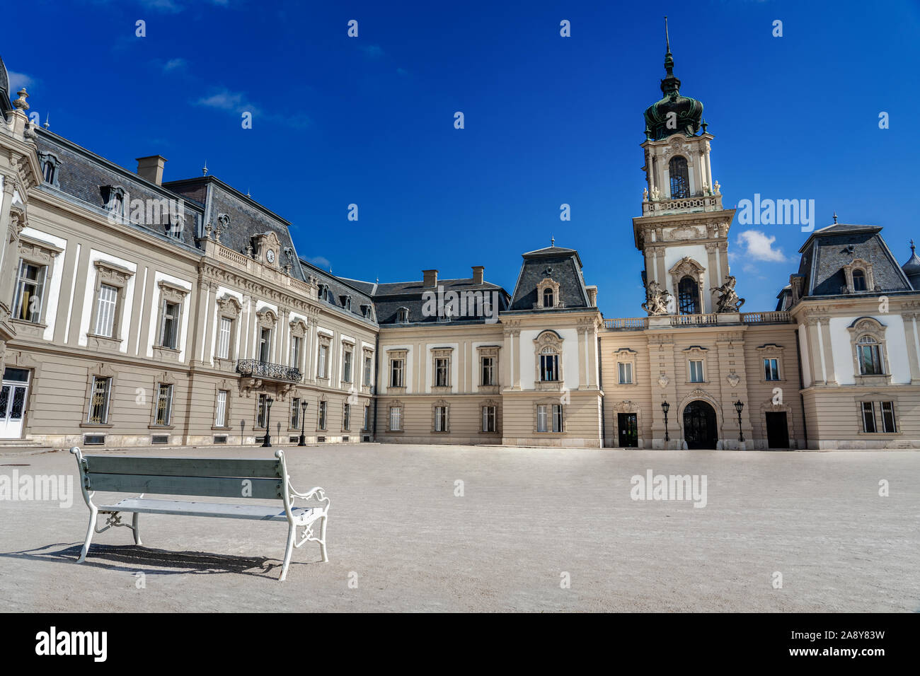 Splendido barocco Castello Festetics edificio a Keszthely Ungheria close up . Foto Stock