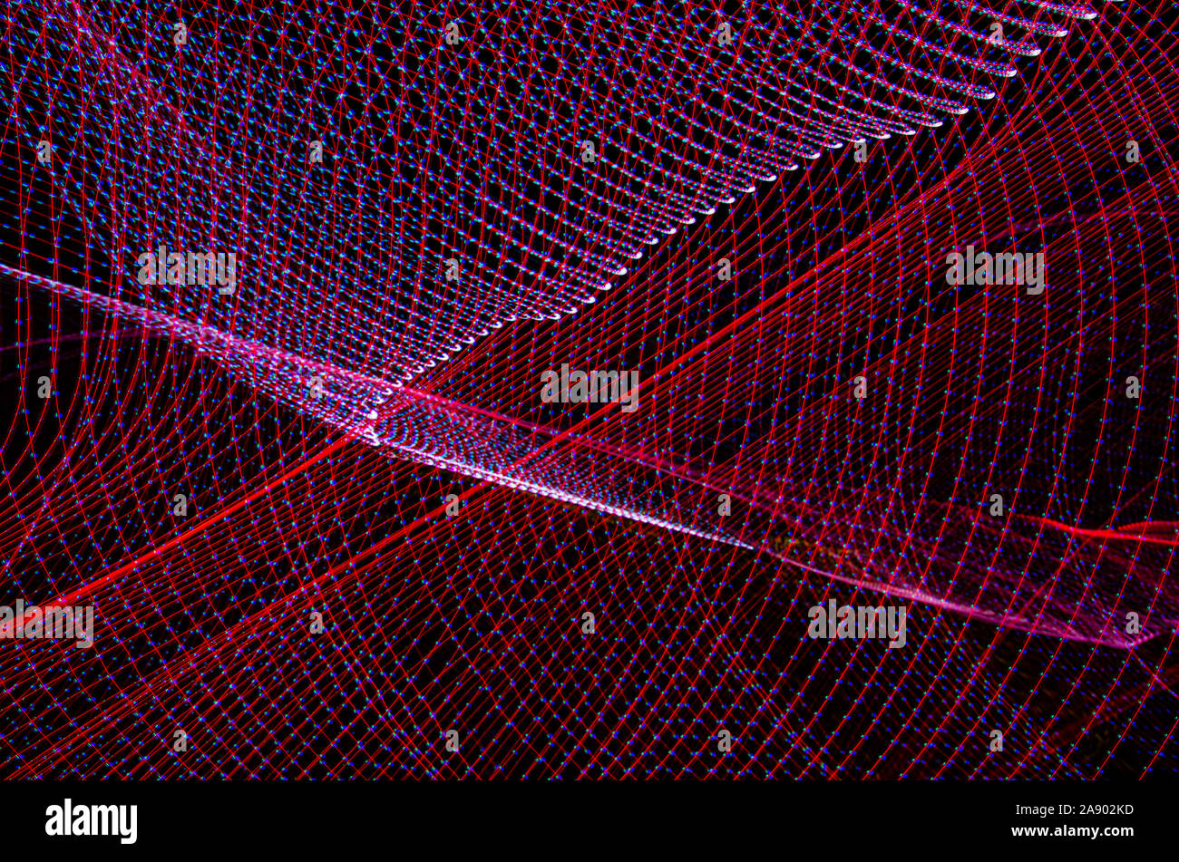 Le linee colorate forma onde astratte su sfondo nero Foto Stock