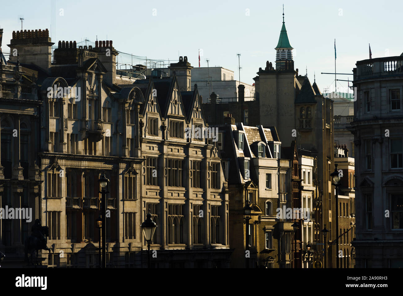Whitehall, visto da Trafalgar Square, Londra, Gran Bretagna. Foto Stock