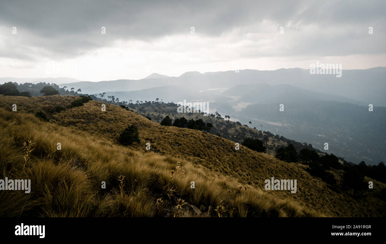 Visualizza in basso dalla montagna Ajusco in Messico Foto Stock