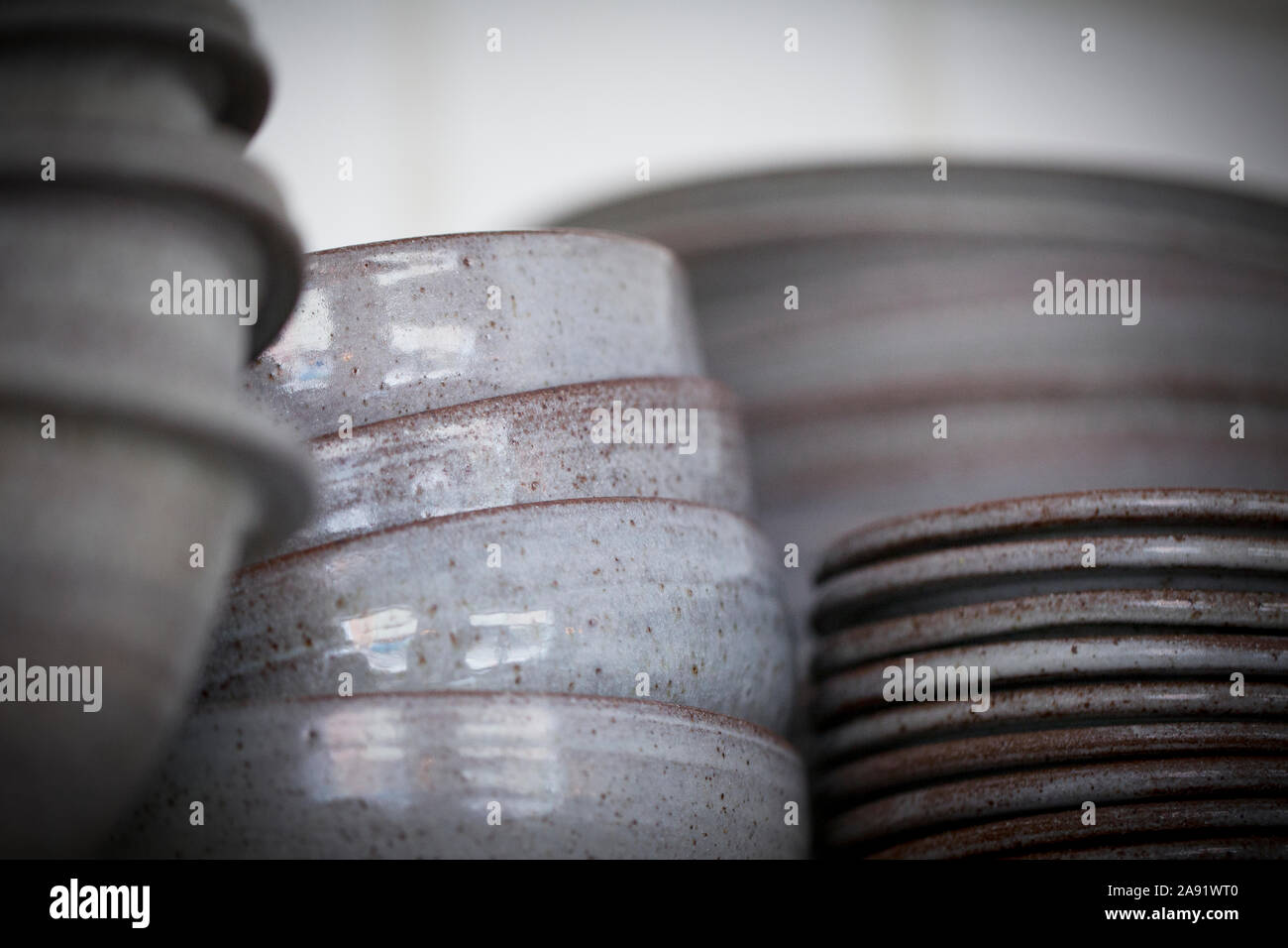 Pila di ciotole Foto Stock