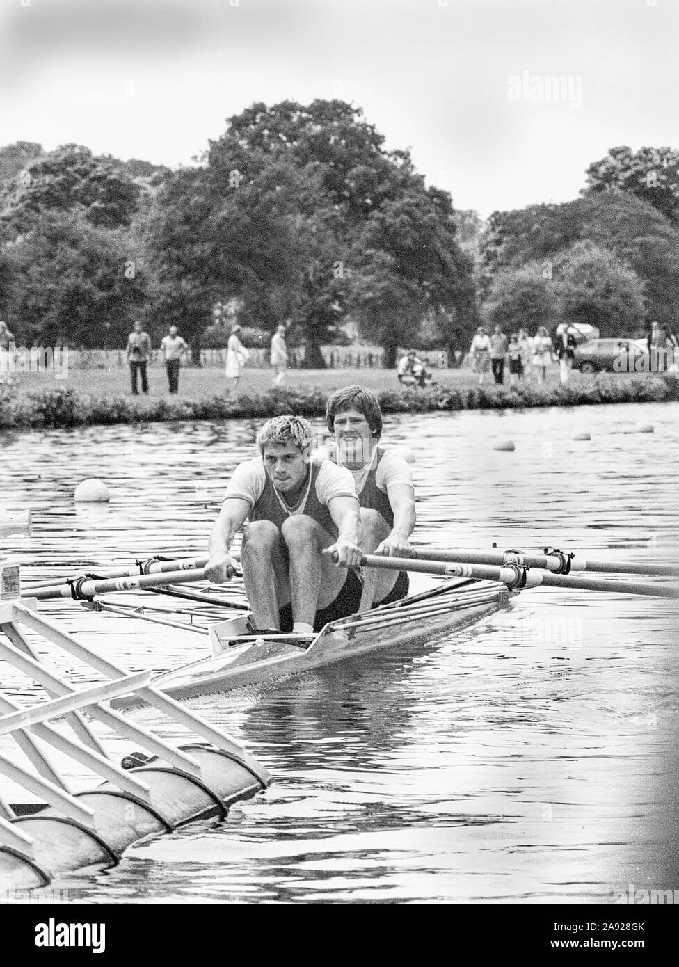 Henley on Thames. Inghilterra {L} Steven Redgrave e Adam CLIFT, vincitore del 1982 Doppio skiff Challenge Cup, Henley Royal Regatta, {Credito Pietro SPURRIER/Intersport immagini] Foto Stock