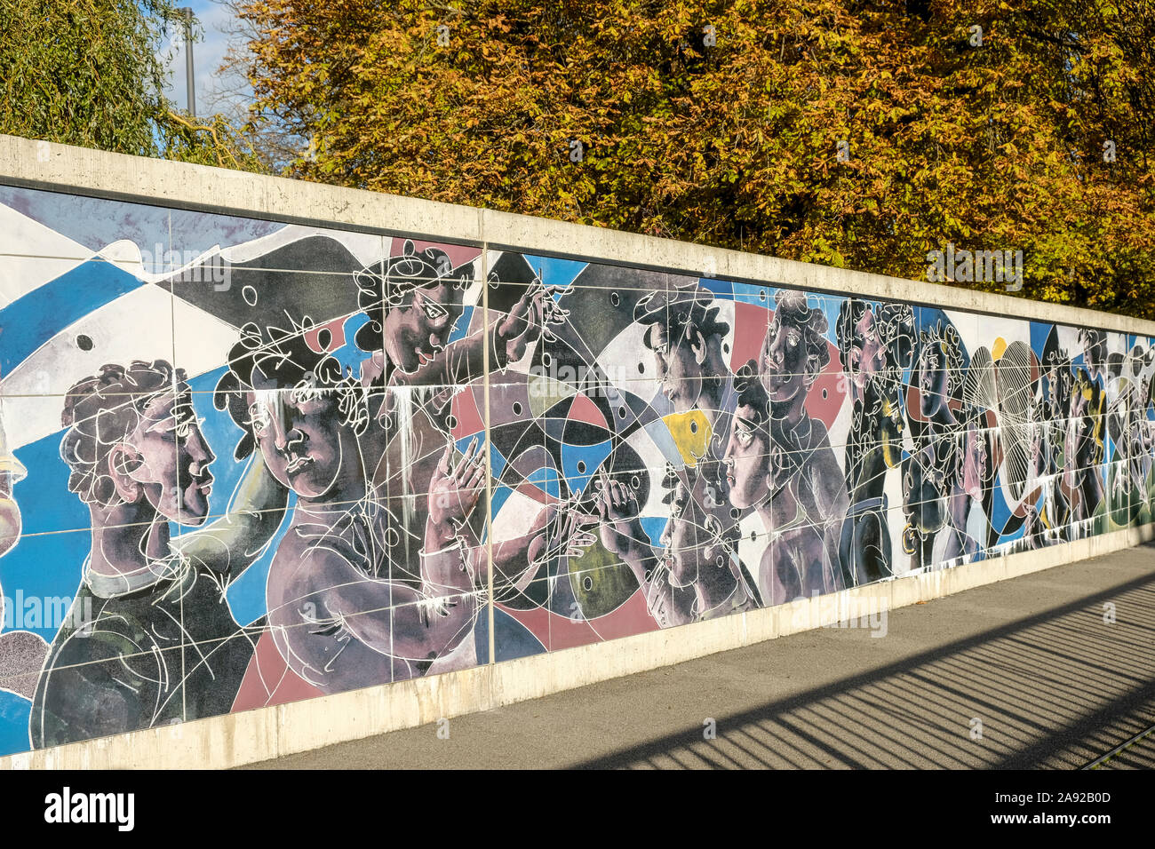 Il lato destro di Hans Erni di affresco sulla parete perimetrale del Palazzo delle Nazioni Unite a Ginevra, Svizzera Foto Stock