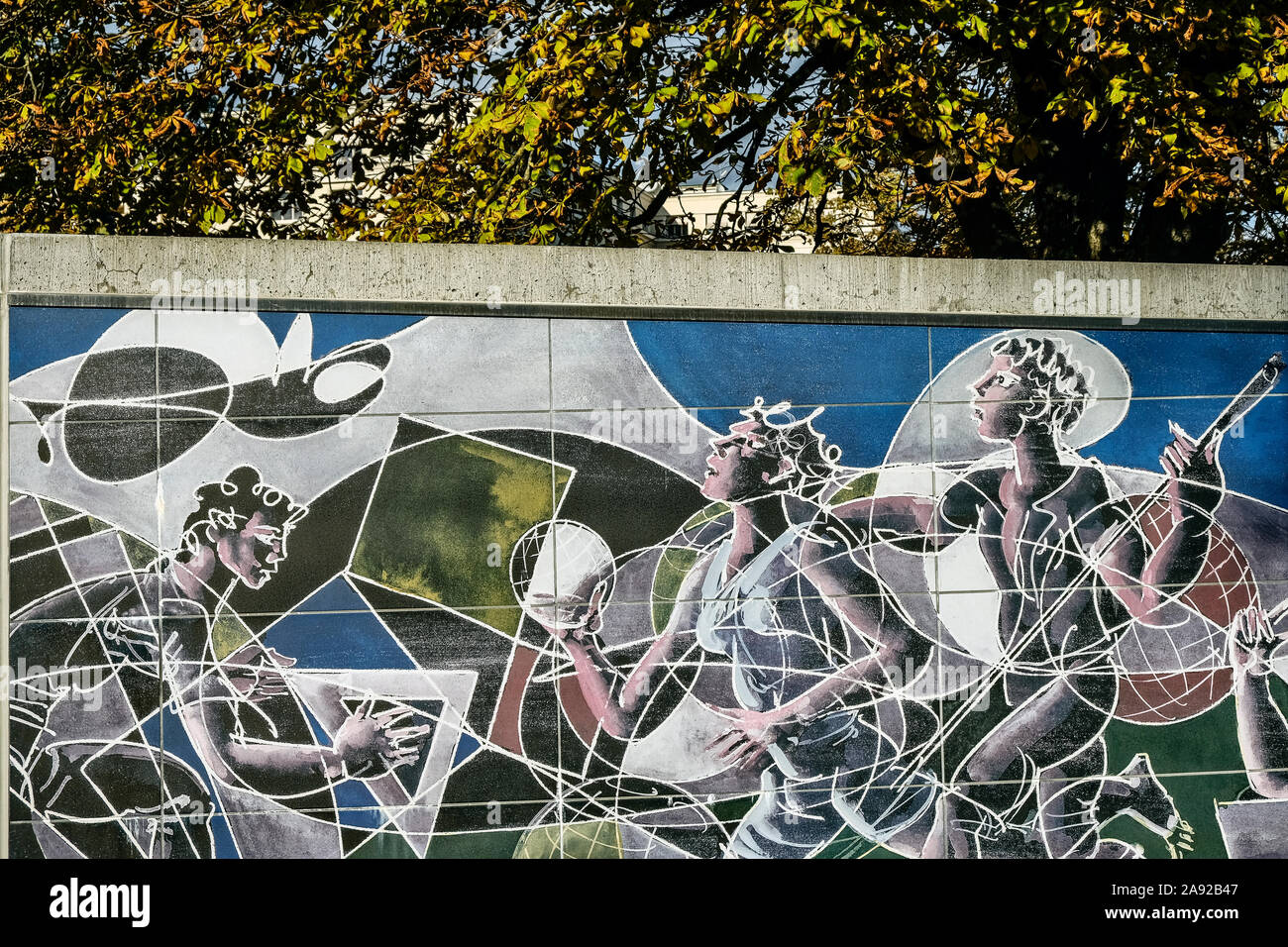 Il lato destro di Hans Erni di affresco sulla parete perimetrale del Palazzo delle Nazioni Unite a Ginevra, Svizzera Foto Stock