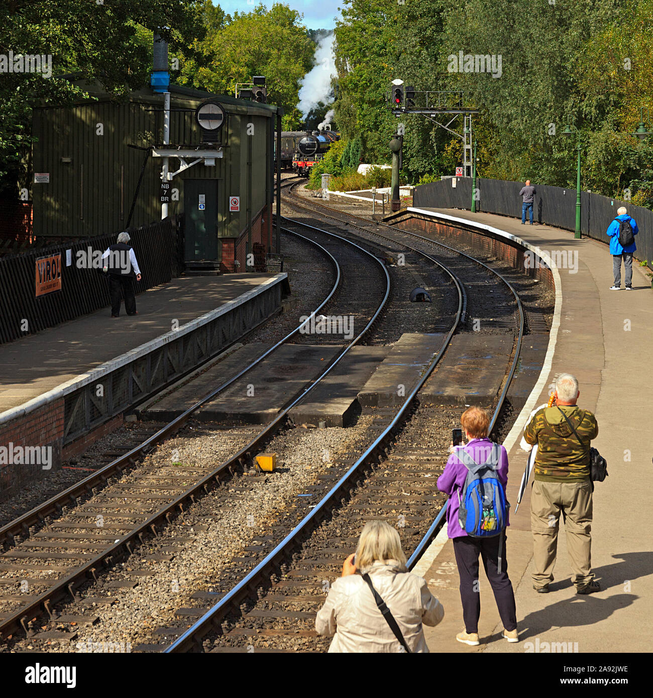 NYMR locomotiva a vapore prima di arrotondamento piegare avvicinando Pickering Station Foto Stock
