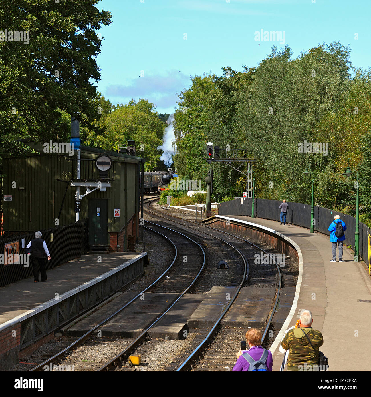 NYMR locomotiva a vapore prima di arrotondamento piegare avvicinando Pickering Station Foto Stock
