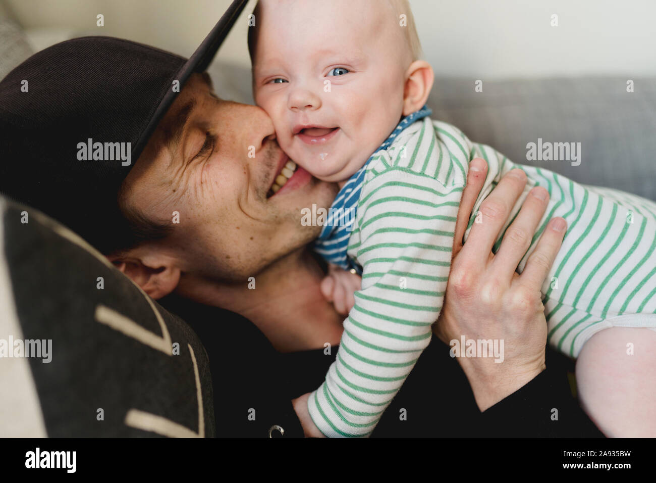 Padre con il bambino Foto Stock