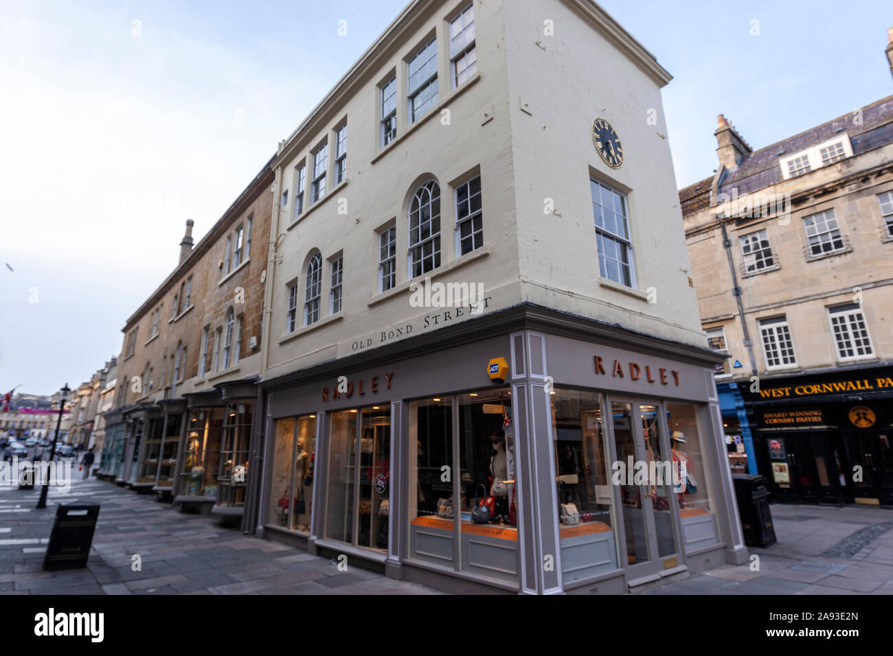 Radley donna negozio di accessori in Old Bond St, bagno, Somerset, Inghilterra, Regno Unito Foto Stock