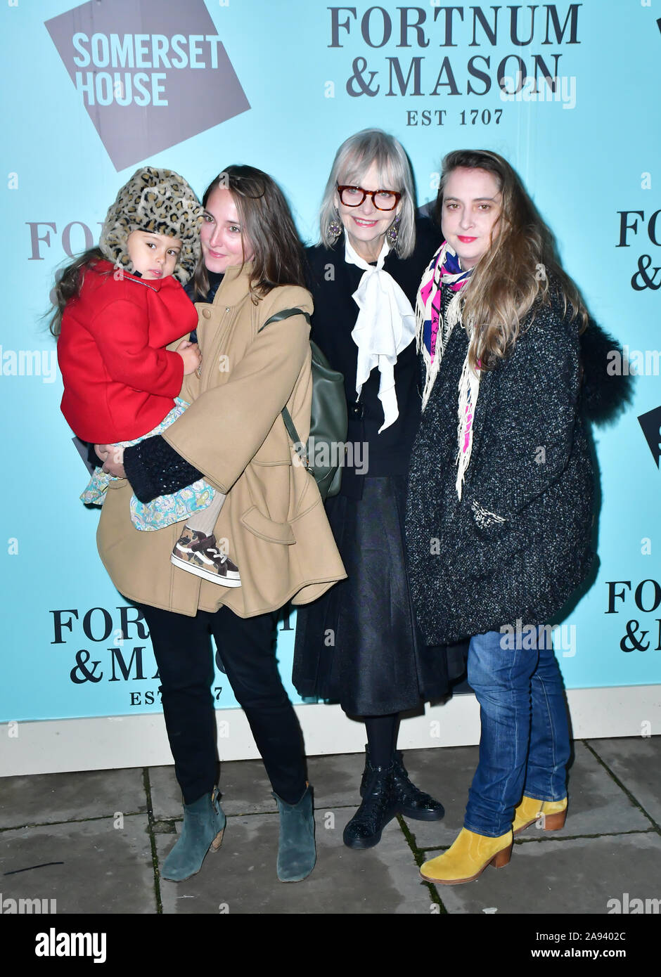 Londra, Regno Unito. 12 Nov 2019. Pattino a Somerset House con Fortnum & Mason Launch Party, Londra, Somerset House, 12 novembre 2019, LONDRA, REGNO UNITO, Foto Stock