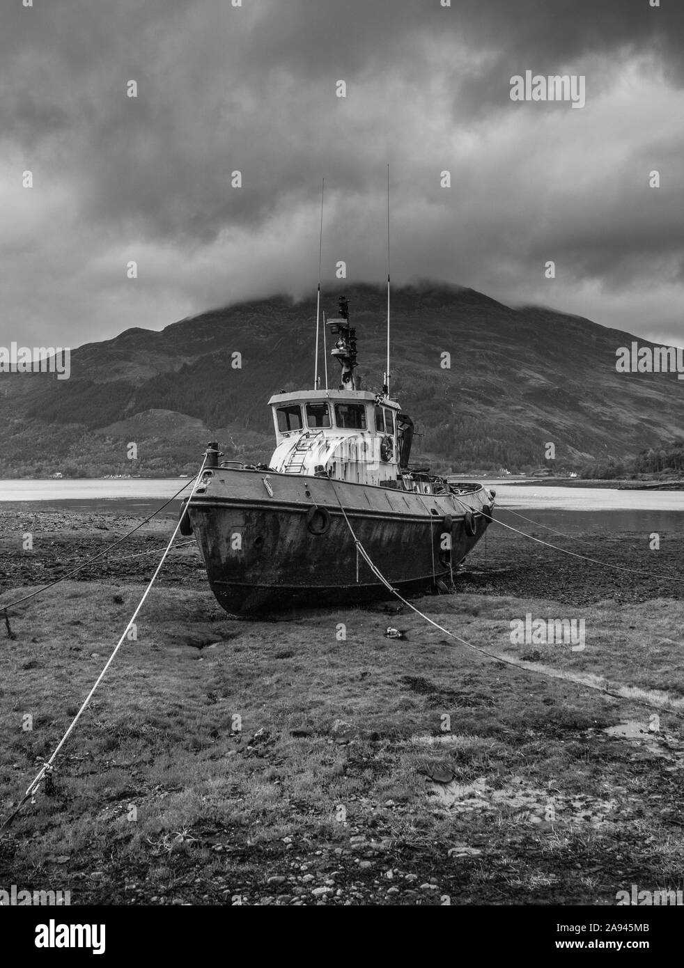 Abbandonato scottish barca da pesca Foto Stock