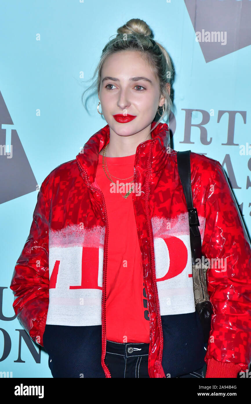 Londra, Regno Unito. Xii Nov, 2019. Dylan Weller arrivers Skate at Somerset House con Fortnum & Mason Launch Party, Londra, Somerset House, 12 novembre 2019, Londra, Regno Unito. Credito: Picture Capital/Alamy Live News Foto Stock