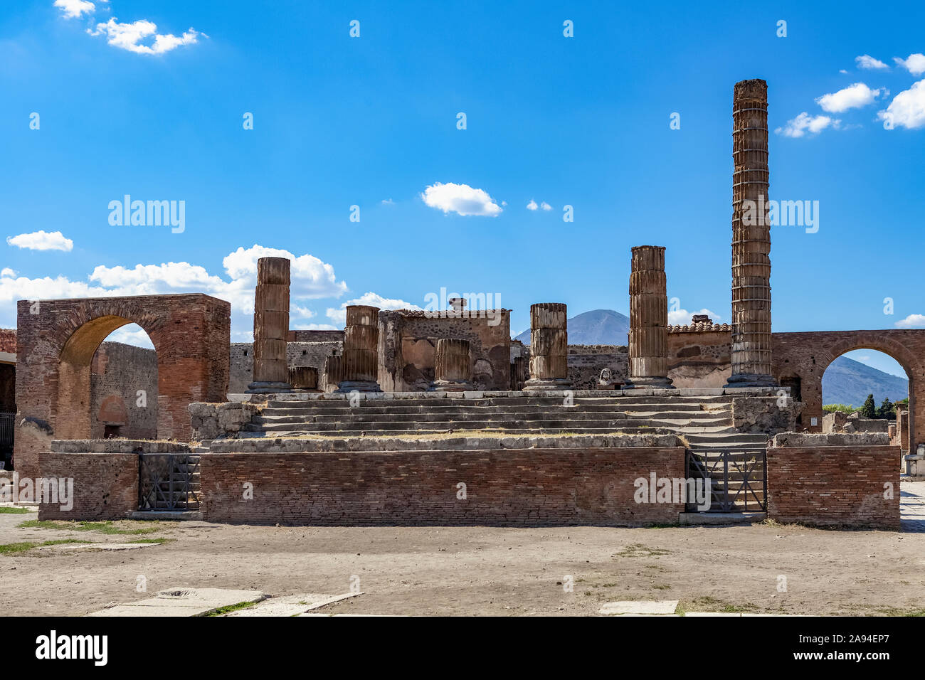 Rovine del Tempio Romano di Apollo; Pompei, Provincia di Napoli, Campania, Italia Foto Stock
