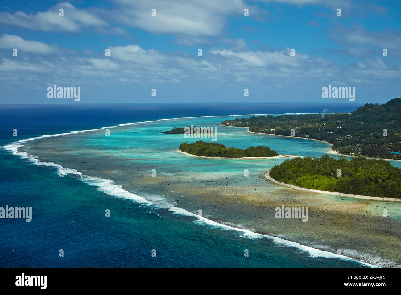 Le isole di Muri Lagoon, Rarotonga Isole Cook, South Pacific - aerial Foto Stock