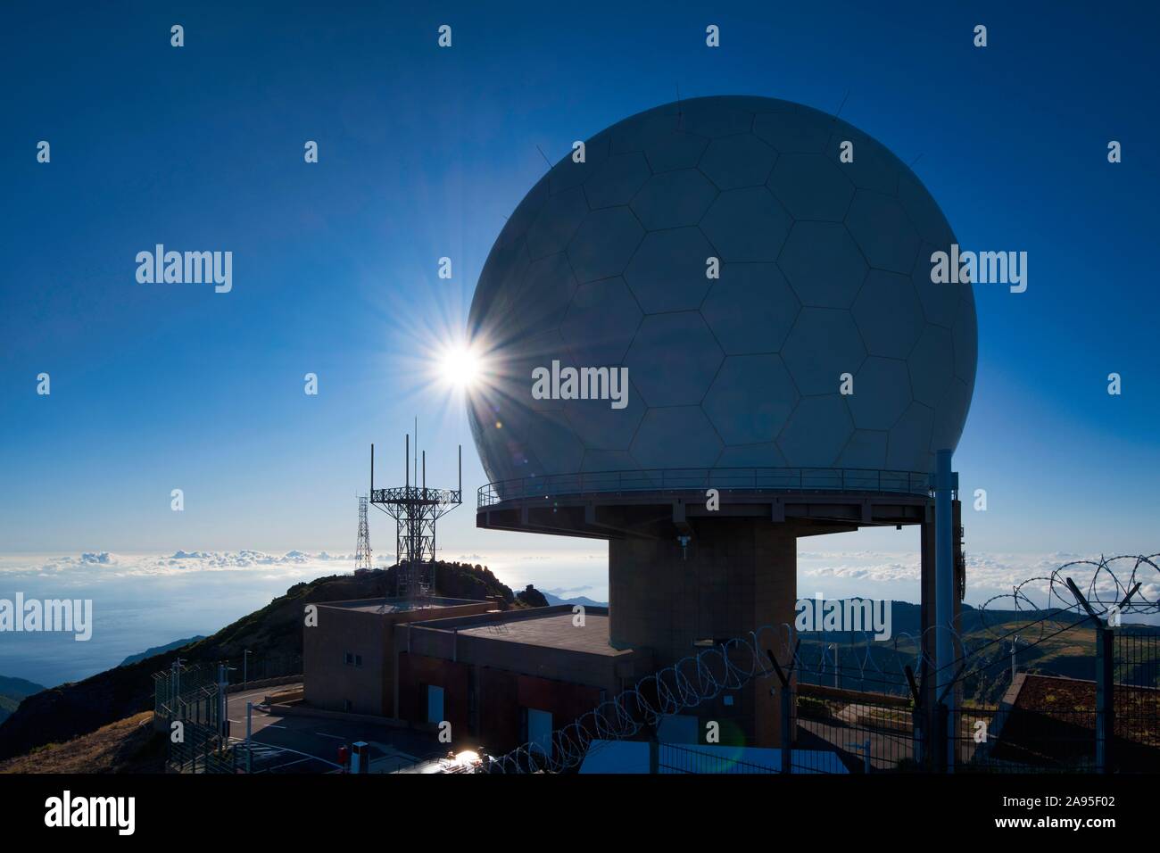 Osservatorio di Forca Aerea sul Pico do Arieiro, Parque Natural da Madeira, Madeira, Portogallo Foto Stock