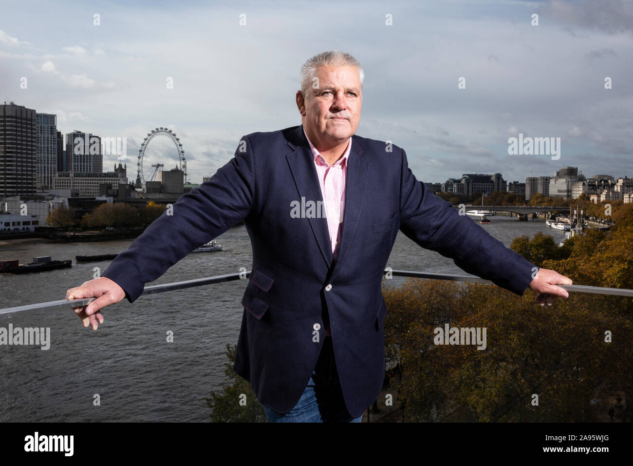 Warren Gatland, Nuova Zelanda rugby union pullman, già capo allenatore del Galles fotografato prima del rilascio del suo libro, "Orgoglio e Passione". Foto Stock