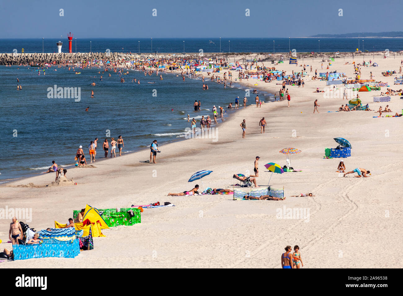 Leba, Mar Baltico, la gente sulla spiaggia, Polonia Foto Stock