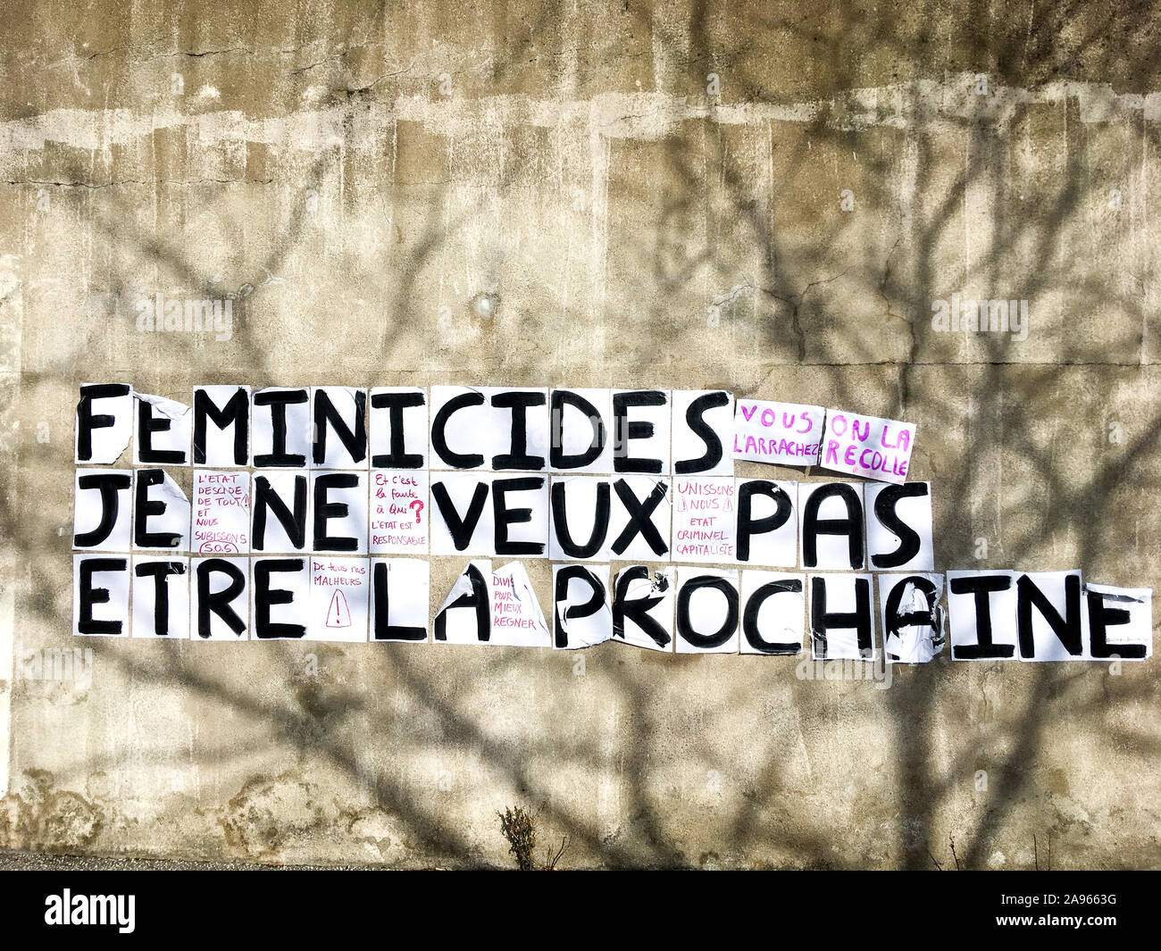 Arrestare feminicide pubblica campagna di sensibilizzazione, Lione, Francia Foto Stock