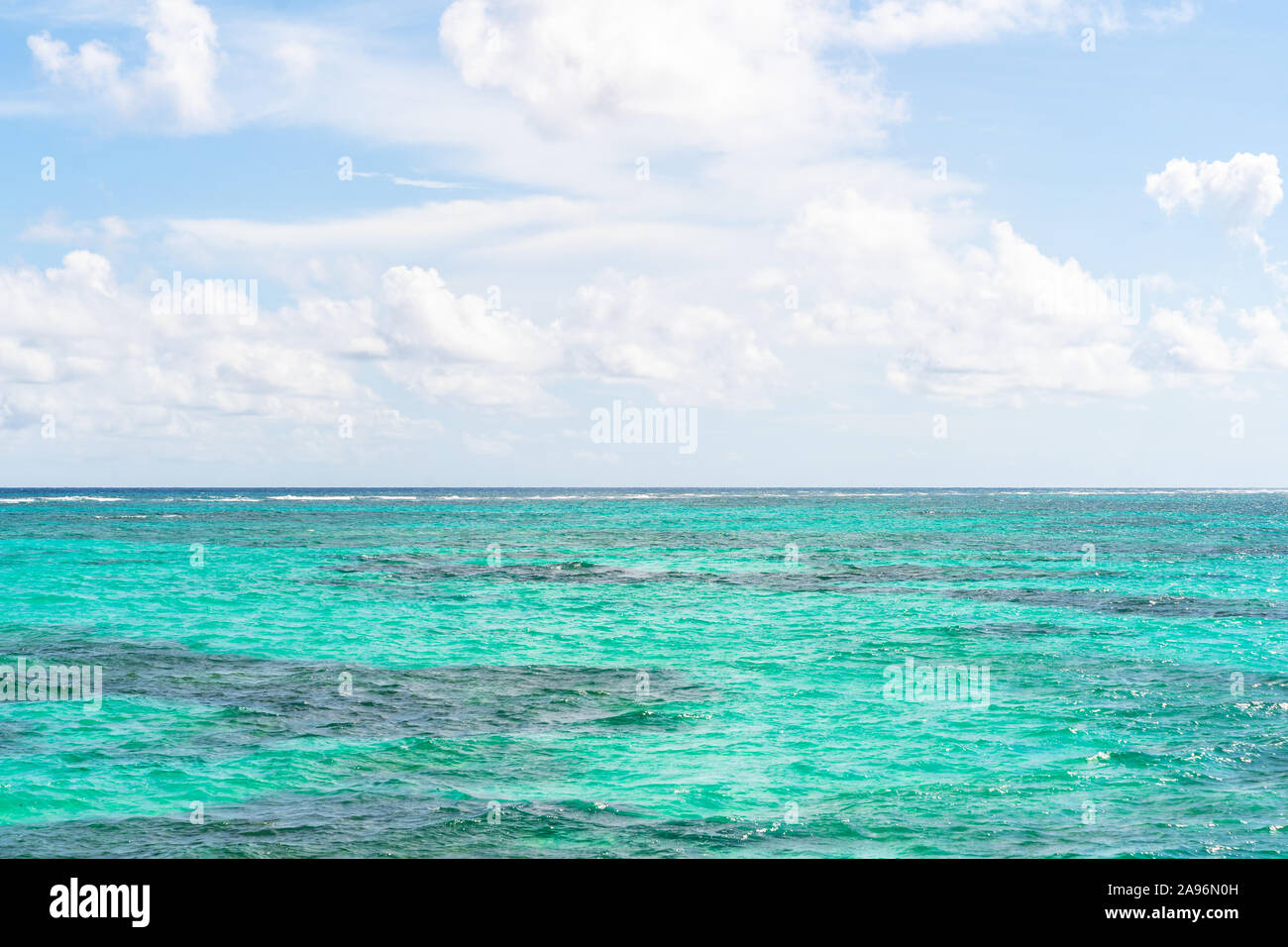 Oceano turchese Seascape della Repubblica Dominicana. Foto Stock