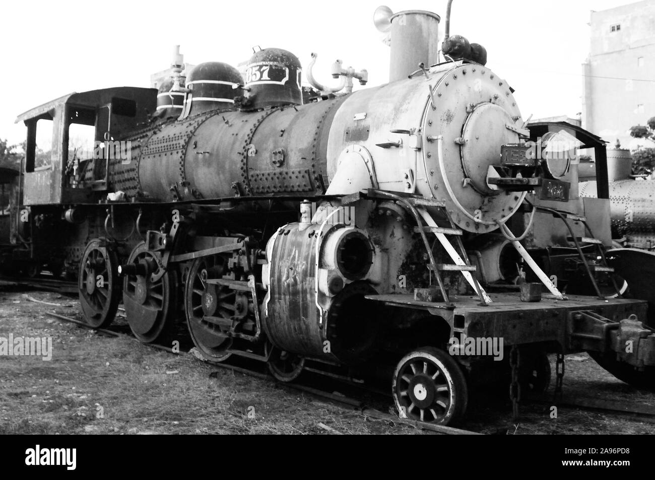 Cuba: vecchia locomotiva che sarà ripristinato in Havanna per un museo del treno Foto Stock
