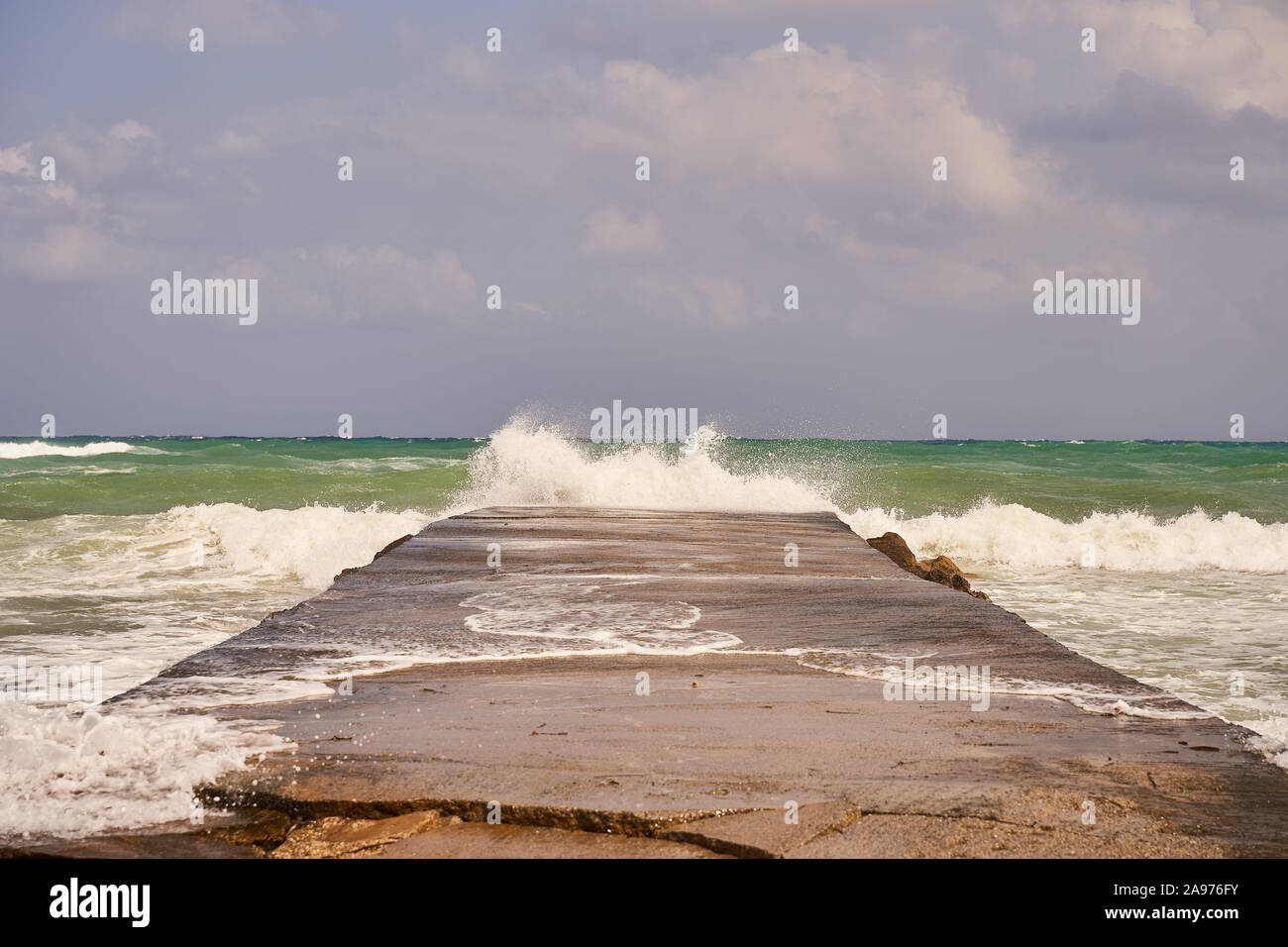 Steg von Annissaras beach, Kreta. Foto Stock