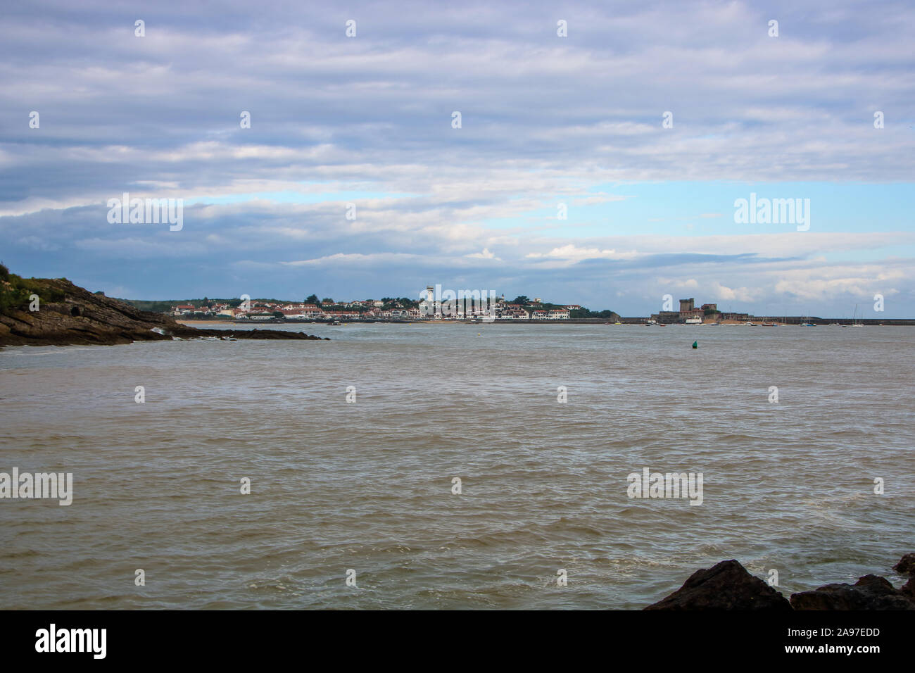 Il paesaggio della costa e Spiaggia di saint jean de luz Foto Stock