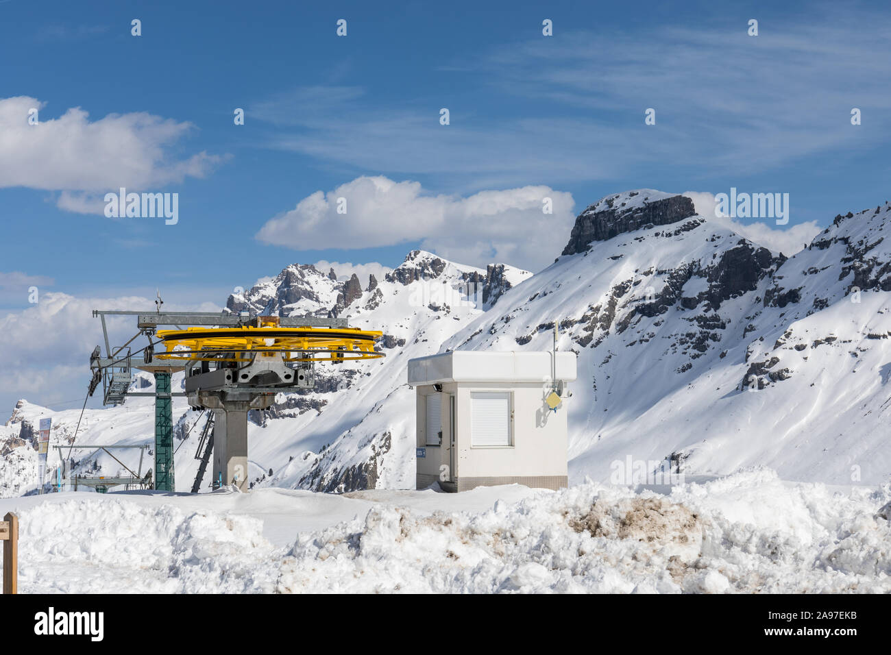 Stazione skilift immagini e fotografie stock ad alta risoluzione - Alamy