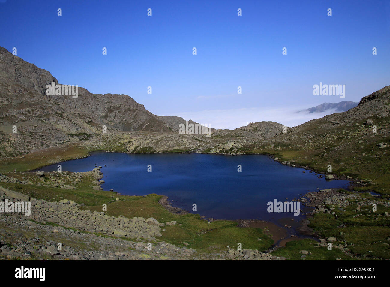 I laghi di origine glaciale nella parte orientale della regione del Mar Nero costituiscono un importante Visual Wealth Foto Stock