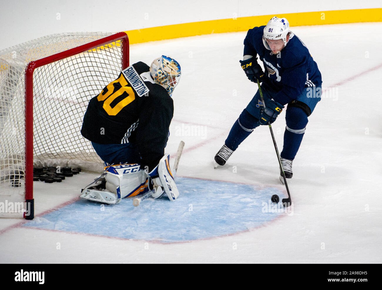La Stanley Cup-winning St. Louis Blues ha accolto i fan di hockey a una pratica presso il loro centro di addestramento in Maryland Heights Sabato, Sett. 14, 2019. Foto Stock