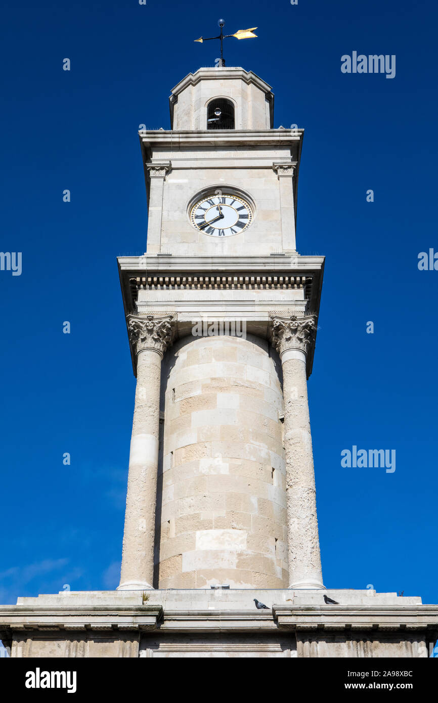 La storica torre dell Orologio a Herne Bay in Kent, Regno Unito. Si tratta di uno dei primi free-standing torri di clock nel Regno Unito e ora serve come un memoriale per la Foto Stock